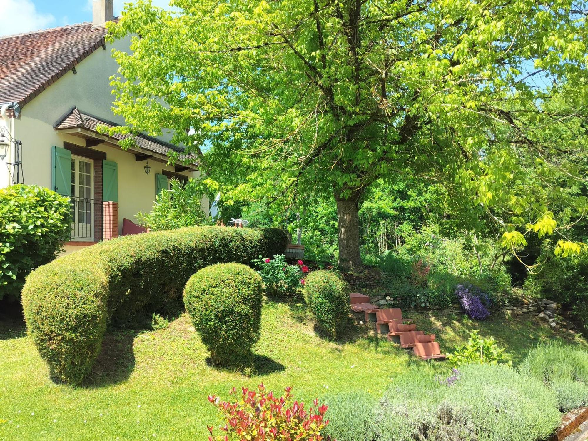 Chambres D'Hotes / B&B Chez Mon Reve Eguzon-Chantome Exterior photo